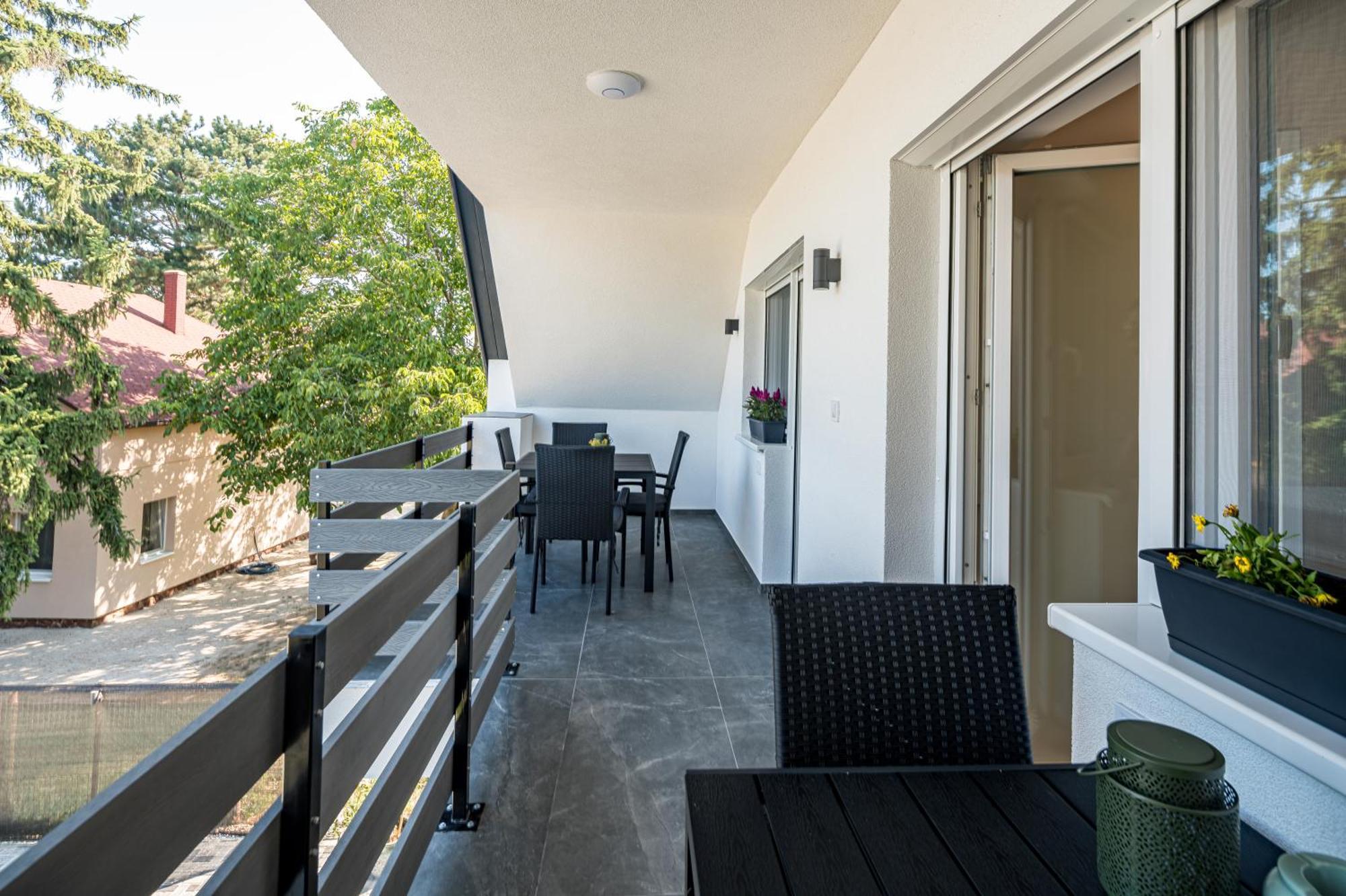 Balatonic Lime Apartmanhaz Шиофок Экстерьер фото